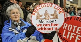 Protests-outside-an-abort-008-260x135
