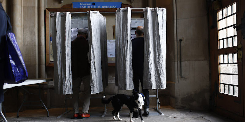  Un seggio elettorale a Barcellona, in Catalogna.(AP Photo/Manu Fernandez)